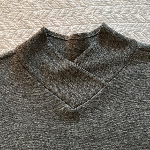 Bryn WALKER Oversized Crossover V-Neck Tunic Charcoal Grey 100% Wool Size M - Picture 4 of 15